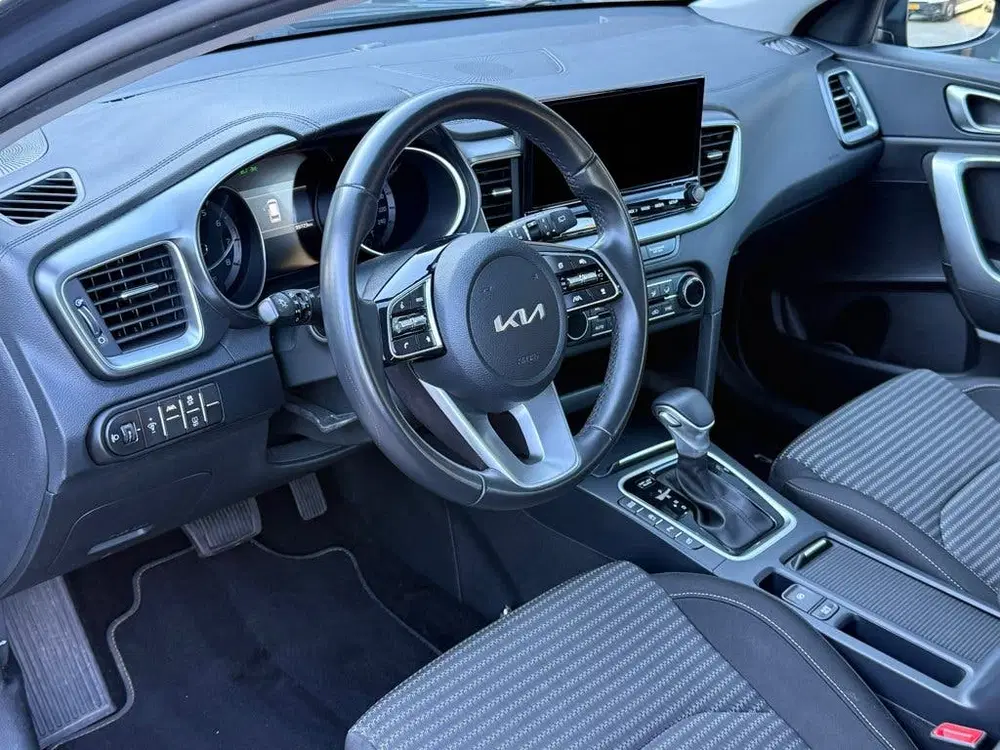 Kia Ceed 1.0 T-GDi MHEV DynamicLine N.A.P. carpl uit 2023, foto 6