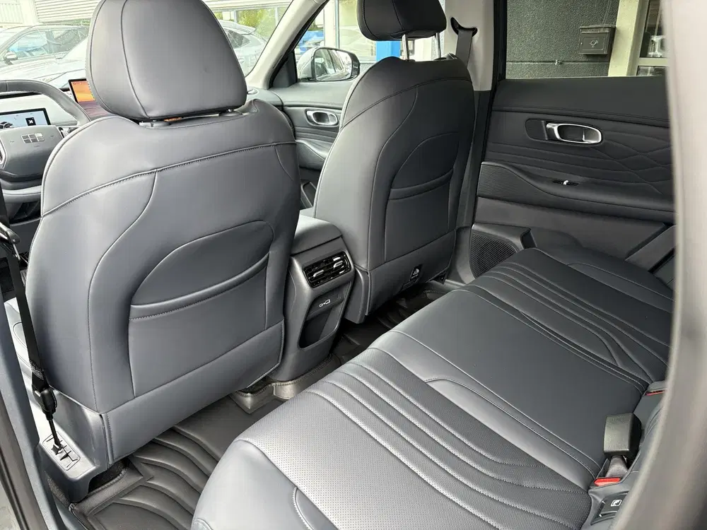 Geely Starray EM-i 1.5 Pro 262 PK uit 2026, foto 15