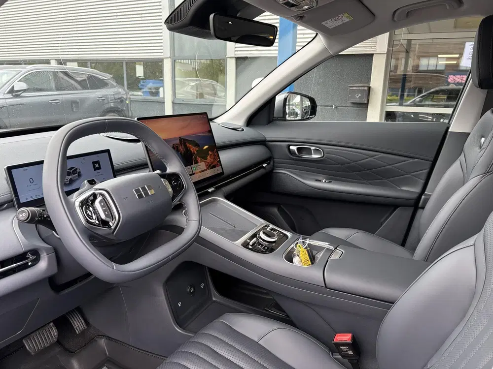 Geely Starray EM-i 1.5 Pro 262 PK uit 2026, foto 17