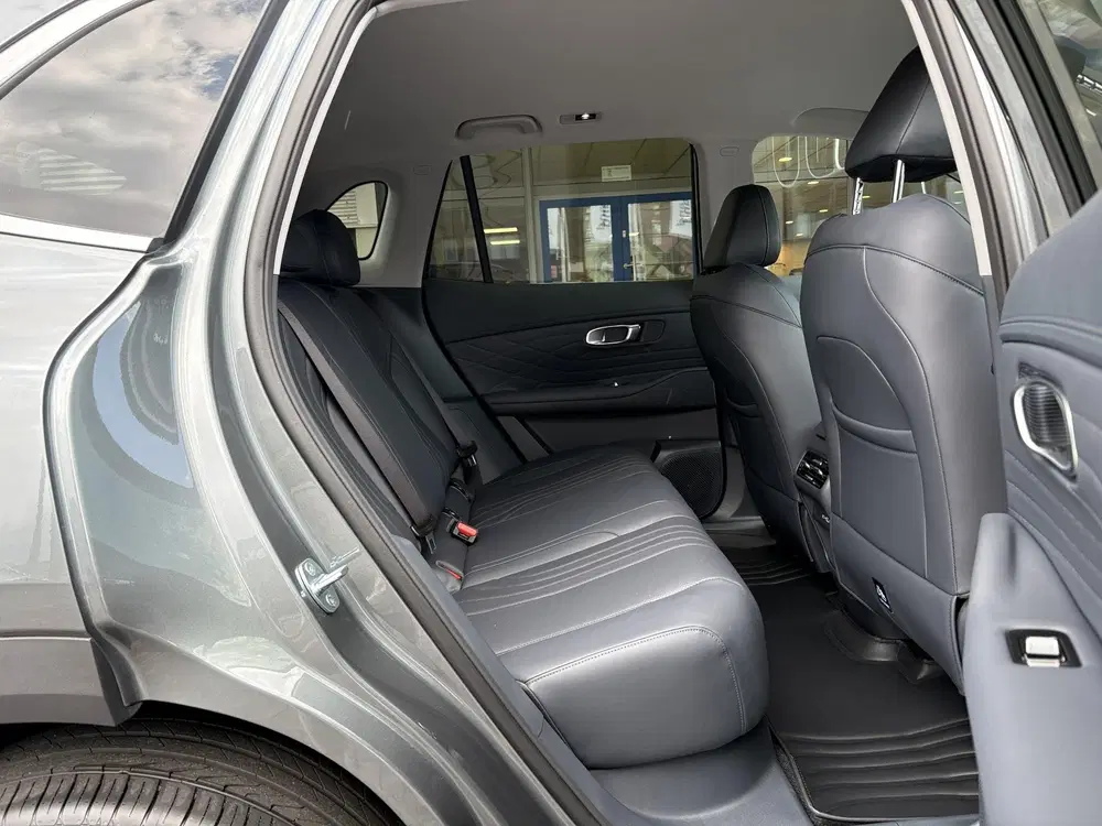 Geely Starray EM-i 1.5 Pro 262 PK uit 2026, foto 6