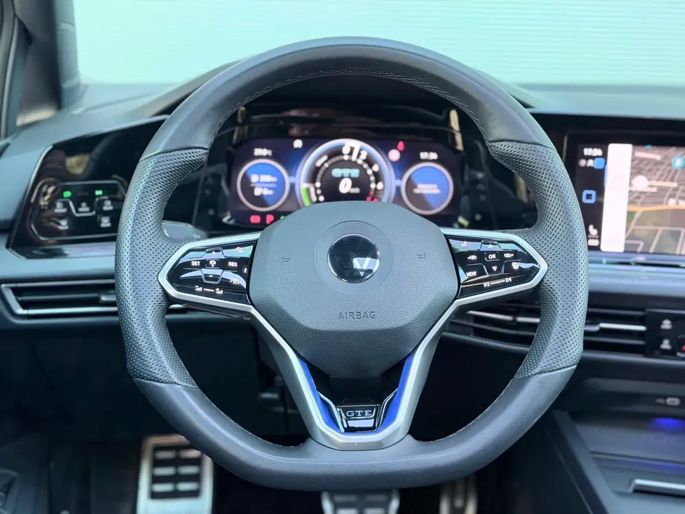 Volkswagen Golf 1.4 eHybrid GTE Pano/Matrix/HuD uit 2021, foto 13