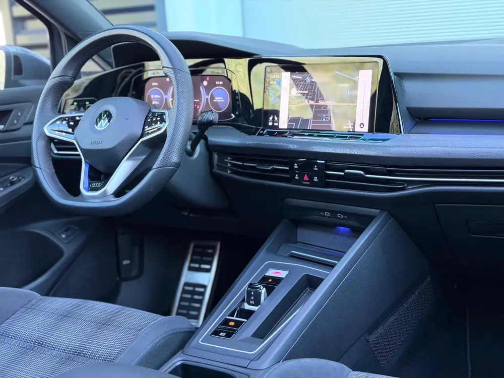 Volkswagen Golf 1.4 eHybrid GTE Pano/Matrix/HuD uit 2021, foto 16