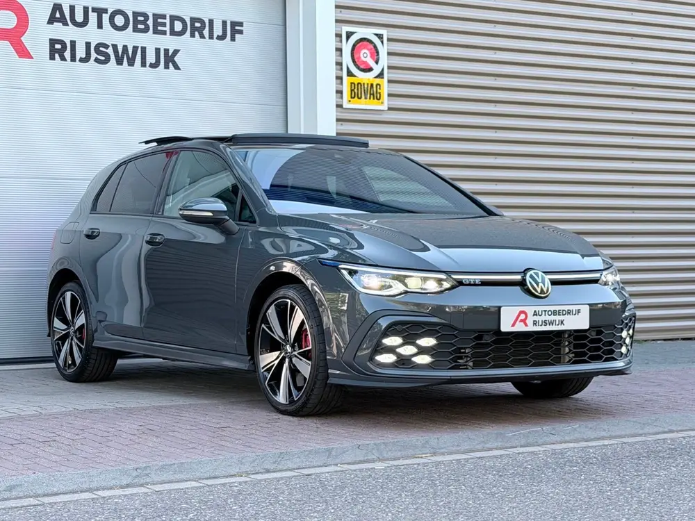Volkswagen Golf 1.4 eHybrid GTE Pano/Matrix/HuD uit 2021, foto 9