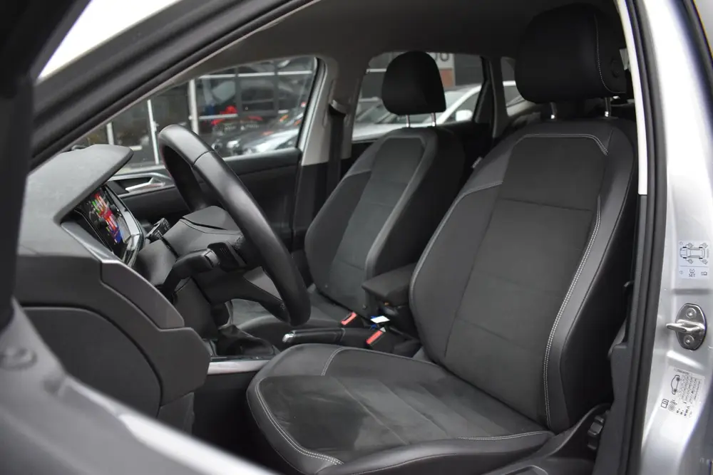 Volkswagen Polo 1.0 TSI Highline IQ Led Keyles Virtual Camer uit 2021, foto 8