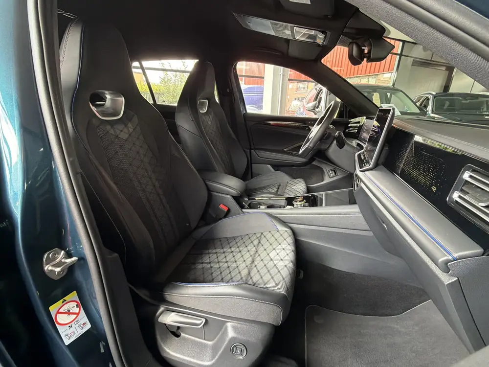 Volkswagen Tiguan 1.5 eHybrid DSG R-LINE SPORT 360° CAMERA/ uit 2025, foto 16