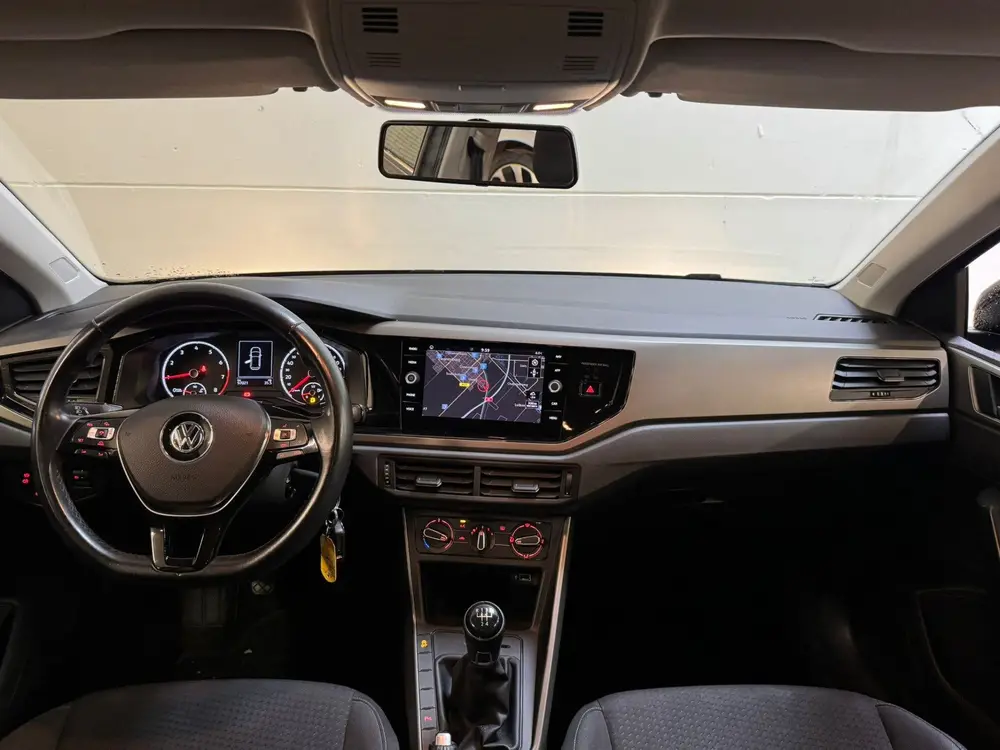 Volkswagen Polo TSI 95PK COMFORTLINE NAVIGATIE/ACC/PARKEERSE uit 2020, foto 2