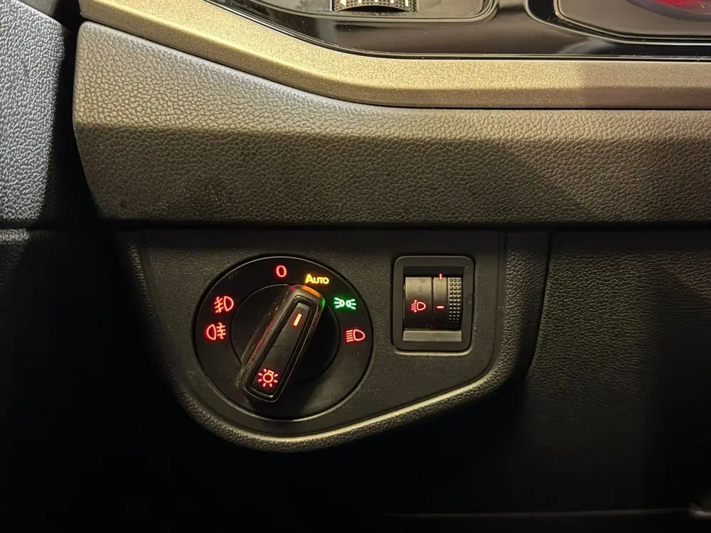 Volkswagen Polo TSI 95PK COMFORTLINE NAVIGATIE/ACC/PARKEERSE uit 2020, foto 20