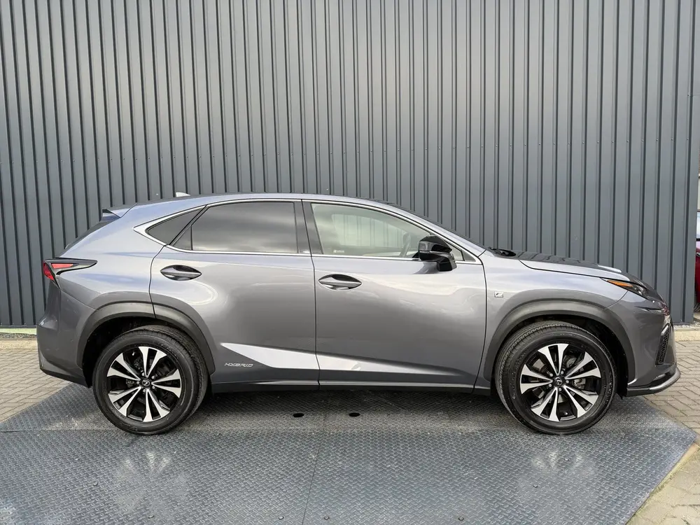 Lexus NX 300h AWD F SPORT | Pano dak | 12 mnd BOVAG Garantie uit 2019, foto 8