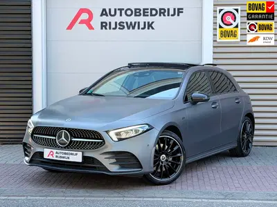 Mercedes-Benz A-Klasse 250 e Premium Pano uit 2021