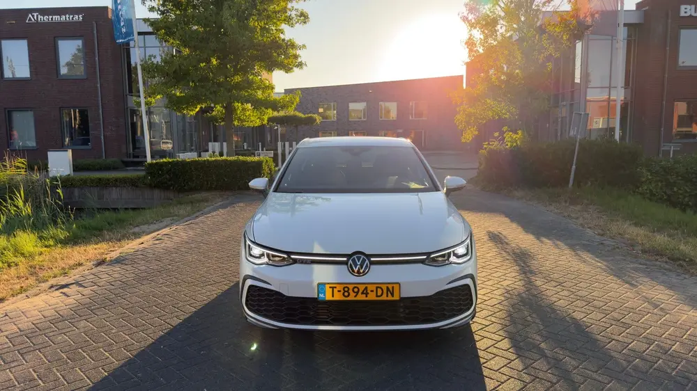 Volkswagen Golf 1.4 Ehybrid 245pk DSG 2021 Wit uit 2021, foto 2