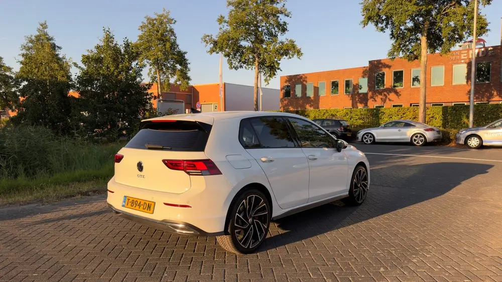 Volkswagen Golf 1.4 Ehybrid 245pk DSG 2021 Wit uit 2021, foto 4