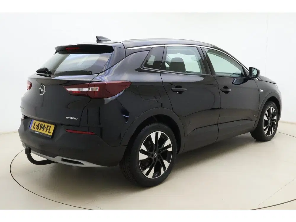 Opel Grandland X 1.6 Turbo Hybrid Business Elegance 225 PK uit 2021, foto 2