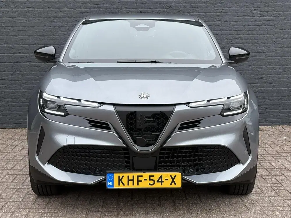 Alfa Romeo Junior Elettrica Speciale 54 kWh 412 Km WLTP uit 2026, foto 2
