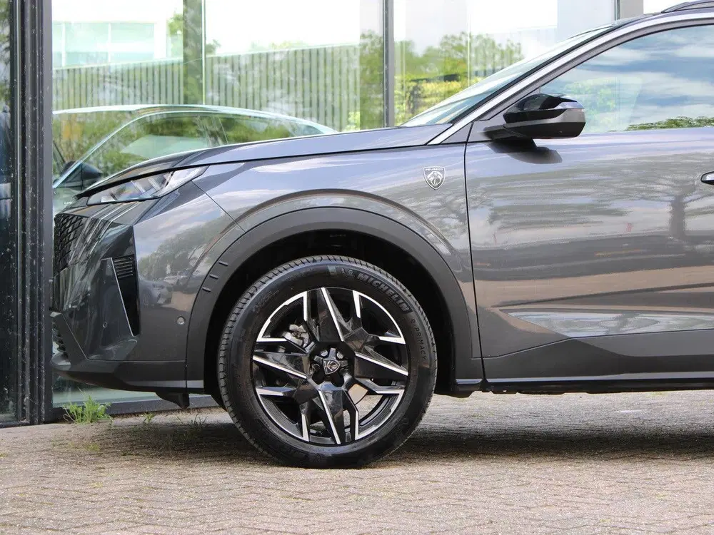 Peugeot 5008 1.2 Hybrid 136 GT 7p Automaat uit 2025, foto 12