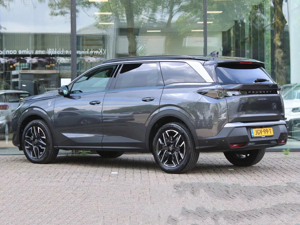 Peugeot 5008 1.2 Hybrid 136 GT 7p Automaat uit 2025, foto 2