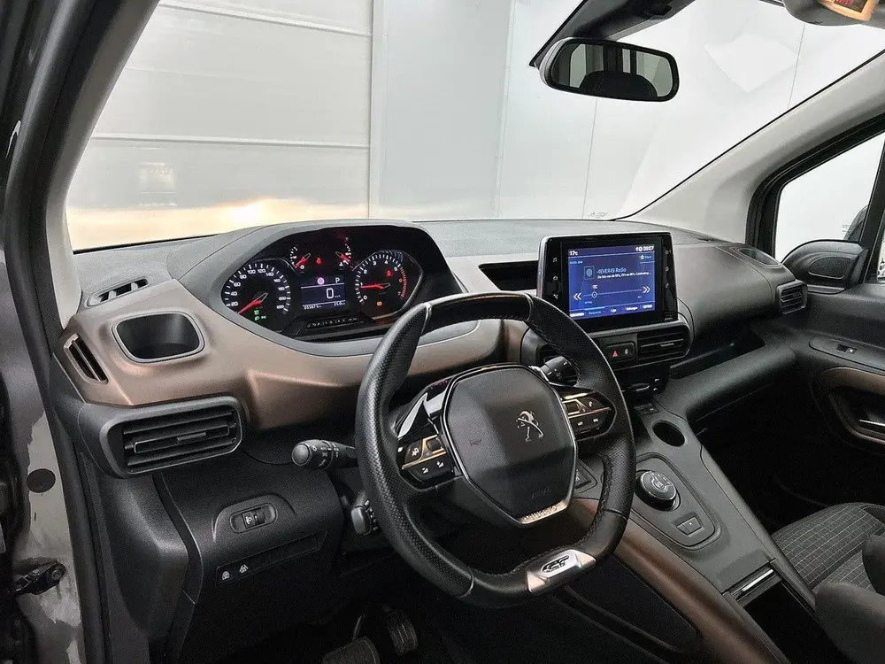 Peugeot Rifter GT 130pk Automaat uit 2022, foto 11