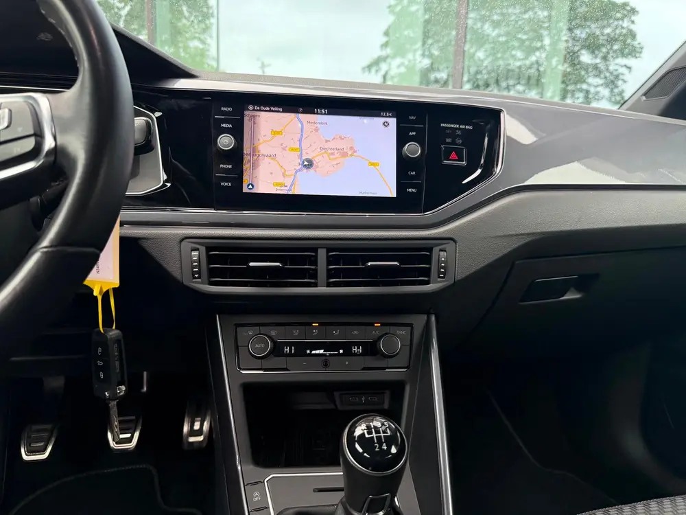 Volkswagen Polo 1.0 TSI Highline Business R - Navi - Parkeer uit 2022, foto 5