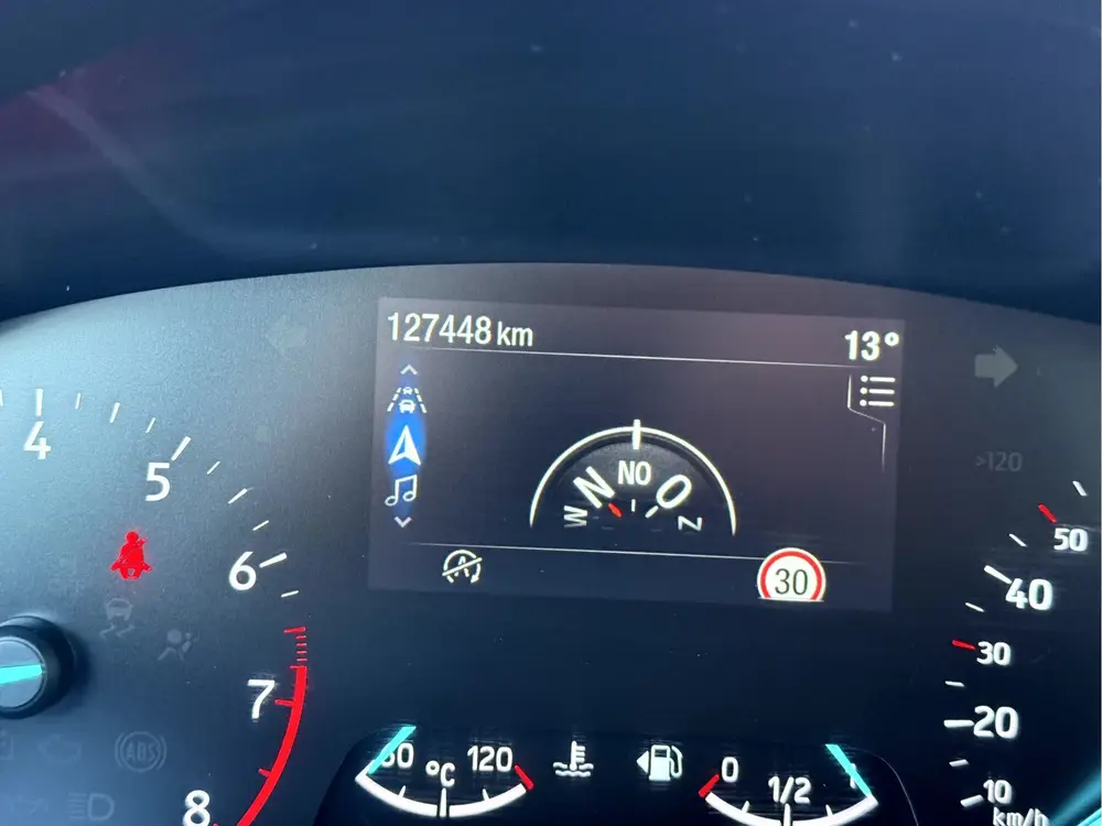 Ford Focus 1.0 EcoBoost Hybrid ST Line Fullmap Naviga uit 2022, foto 12