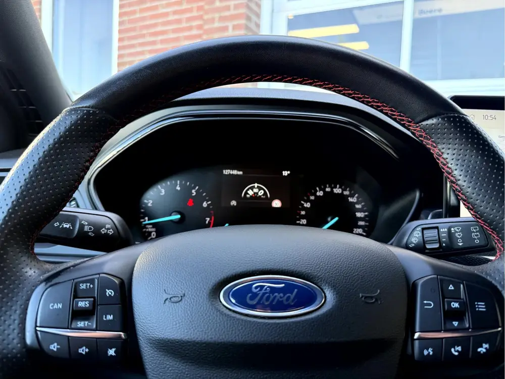 Ford Focus 1.0 EcoBoost Hybrid ST Line Fullmap Naviga uit 2022, foto 9