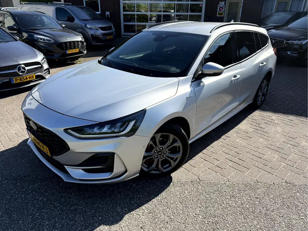 Ford Focus 1.0 EcoBoost Hybrid ST Line X Winterpakket uit 2022, foto 17