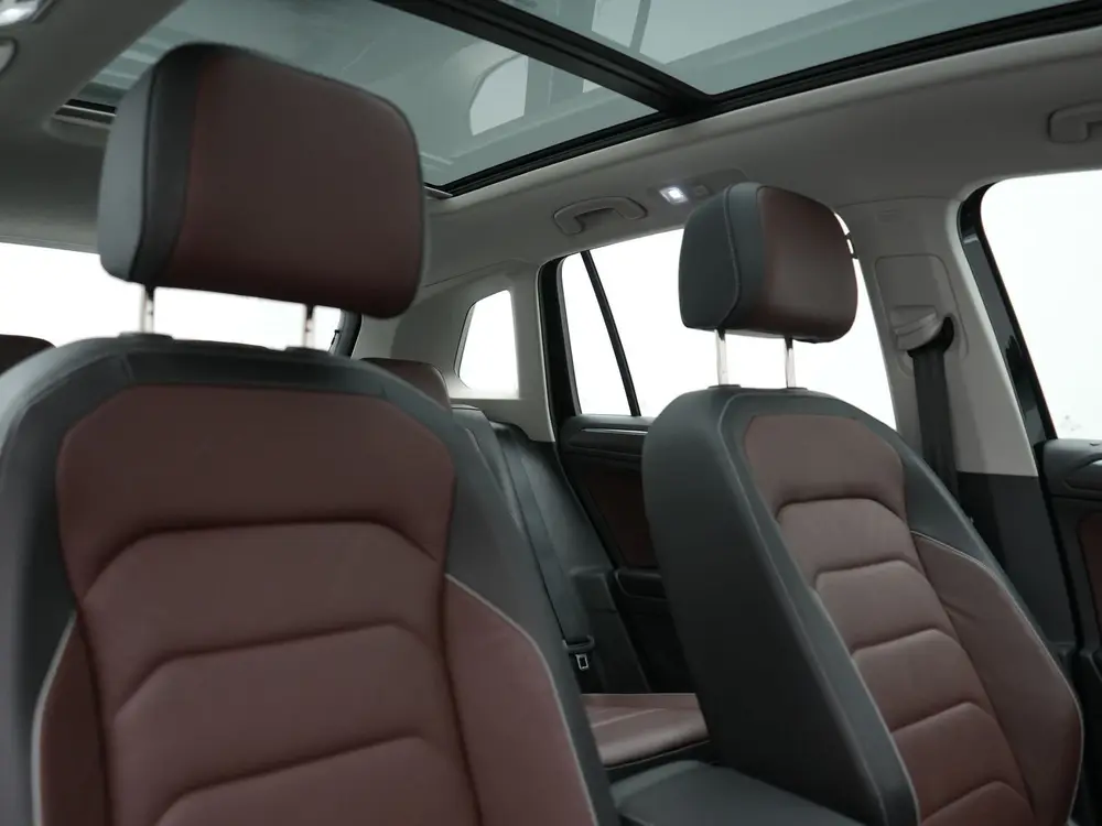 Volkswagen Tiguan 1.4 TSI eHybrid Elegance PHEV 245pk Dealer uit 2022, foto 5