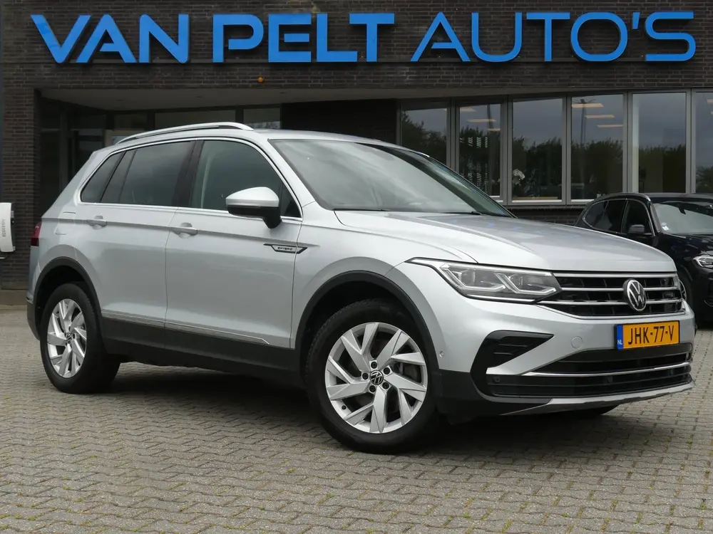Volkswagen Tiguan 1.4 TSI eHybrid Business+ / PANO uit 2021