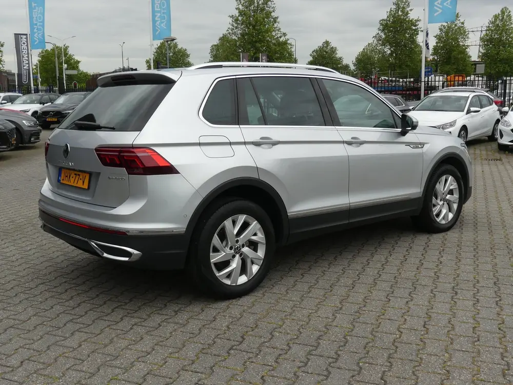 Volkswagen Tiguan 1.4 TSI eHybrid Business+ / PANO uit 2021, foto 5