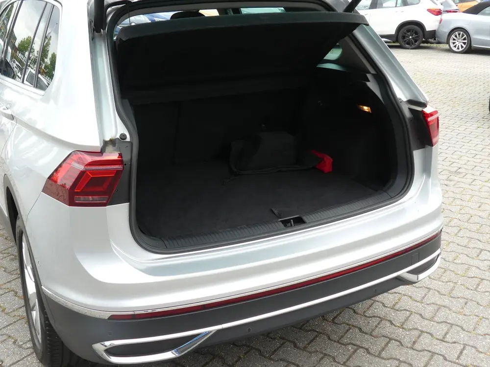 Volkswagen Tiguan 1.4 TSI eHybrid Business+ / PANO uit 2021, foto 7
