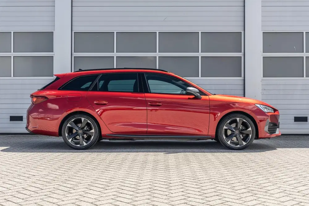 Cupra Leon 1.4 e-Hybrid 204pk Business uit 2022, foto 3