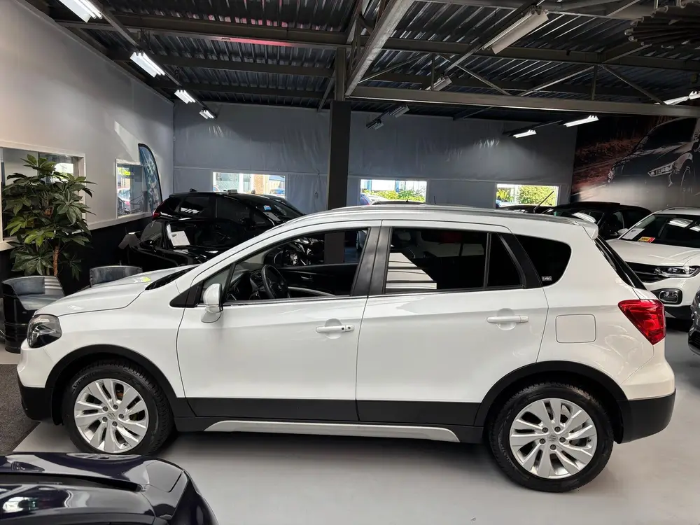Suzuki S-Cross 1.0 Boosterjet Select / Carplay / Stoelverwar uit 2019, foto 3