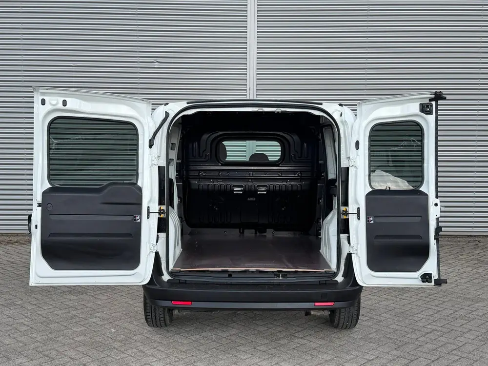 Fiat Doblo Doblò Cargo 1.6 MJ L1H1 Airco uit 2020, foto 9