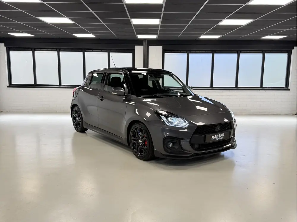 Suzuki Swift 1.4 Sport Smart Hybrid uit 2020, foto 2