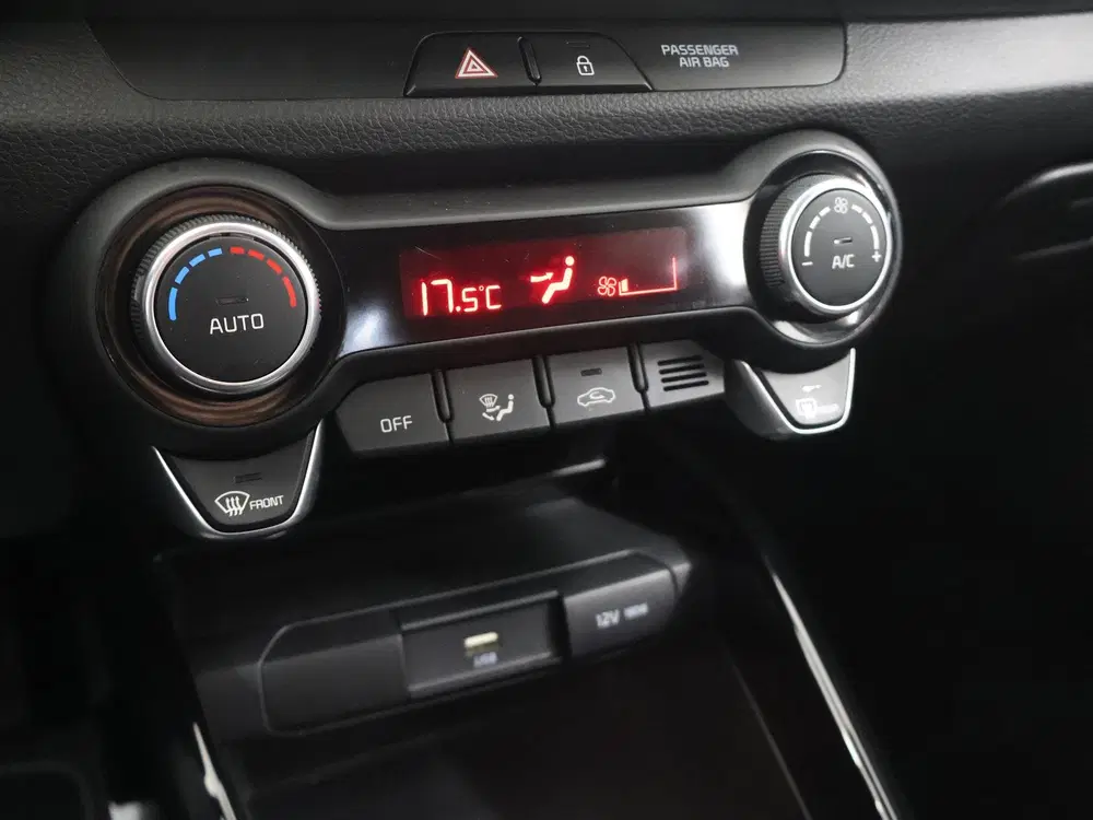 Kia Stonic 1.0 T-GDi MHEV DynamicPlusLine uit 2024, foto 20