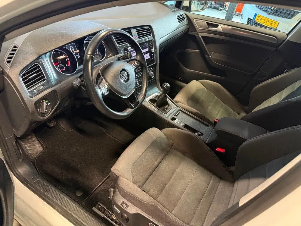Volkswagen Golf 1.5 TSI Highline R line led navi massage 19 uit 2019, foto 6