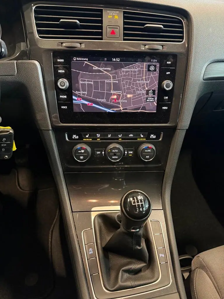 Volkswagen Golf 1.5 TSI Highline R line led navi massage 19 uit 2019, foto 8