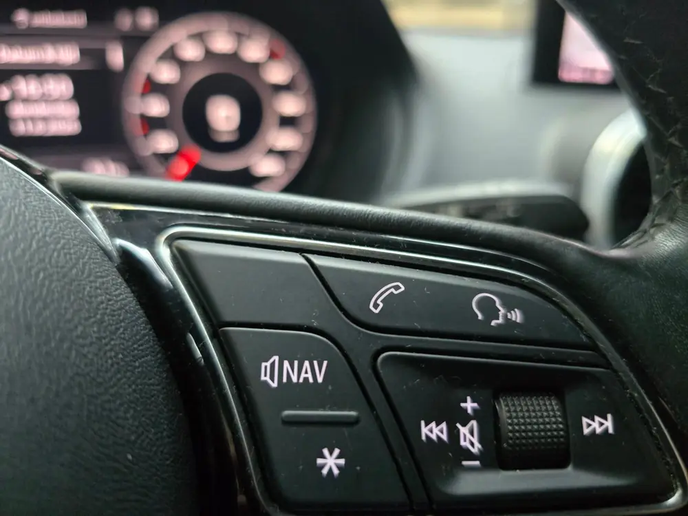 Audi Q2 30 TFSI Advanced edition Full LED MMI Navi Camera VC uit 2023, foto 11