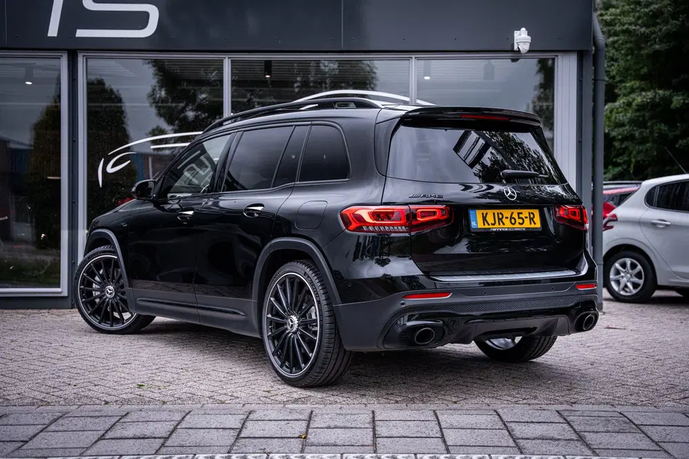 Mercedes-Benz GLB AMG 35 4MATIC uit 2023, foto 9