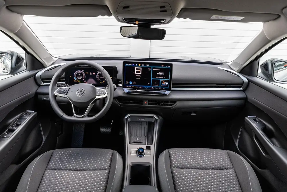 Volkswagen T-Roc 1.5 eTsi 115pk Life First Edition | Tech Pa uit 2026, foto 5