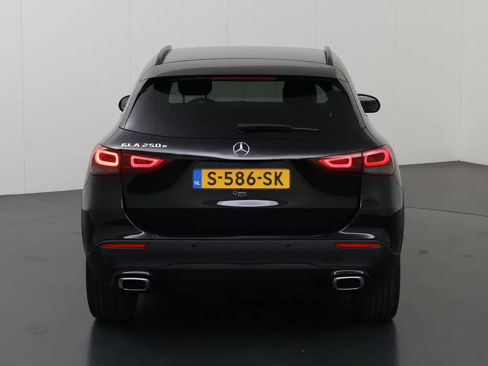 Mercedes-Benz GLA 250 e Business Line uit 2022, foto 4
