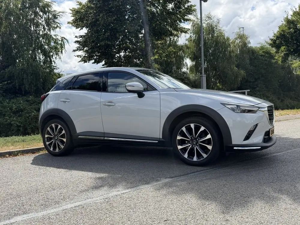 Mazda CX-3 uit 2019, foto 2