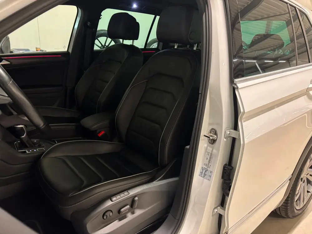 Volkswagen Tiguan 1.4 TSI eHybrid R-Line|Pano|Elektr.stoel|3 uit 2023, foto 3