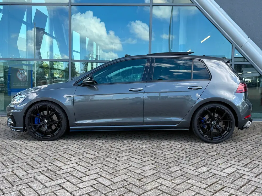 Volkswagen Golf 2.0 TSI 4Motion R / Pano / Maxton / Virtual! uit 2019, foto 5