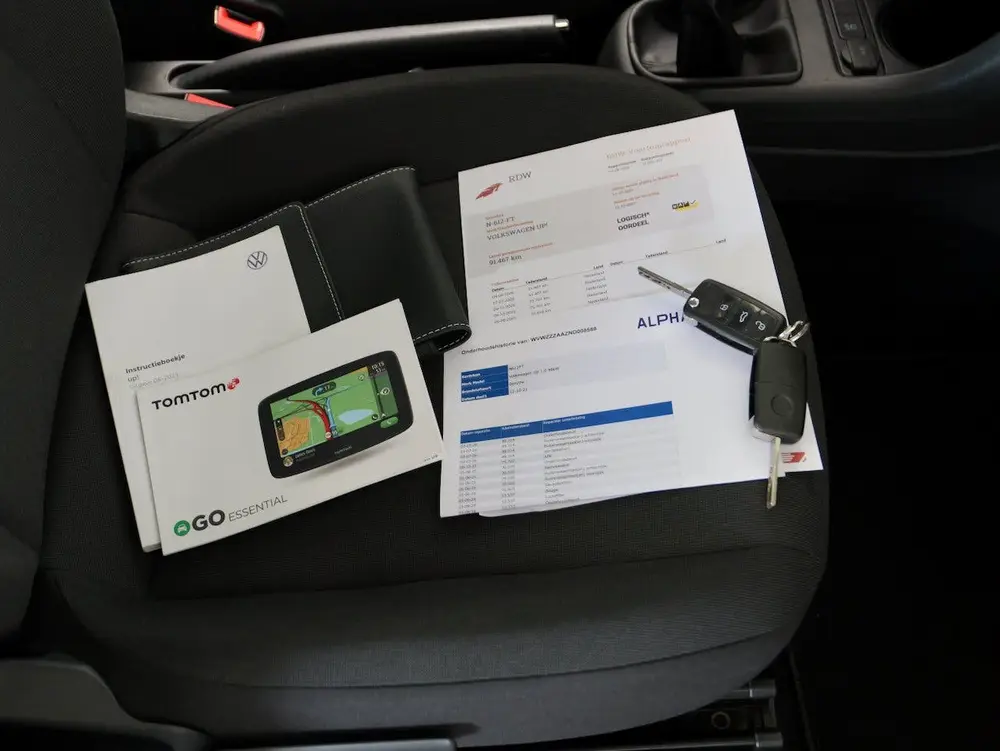 Volkswagen Up! 1.0i Comfort ECC/PDC/CAM/Cruise (all-incl. pr uit 2021, foto 6