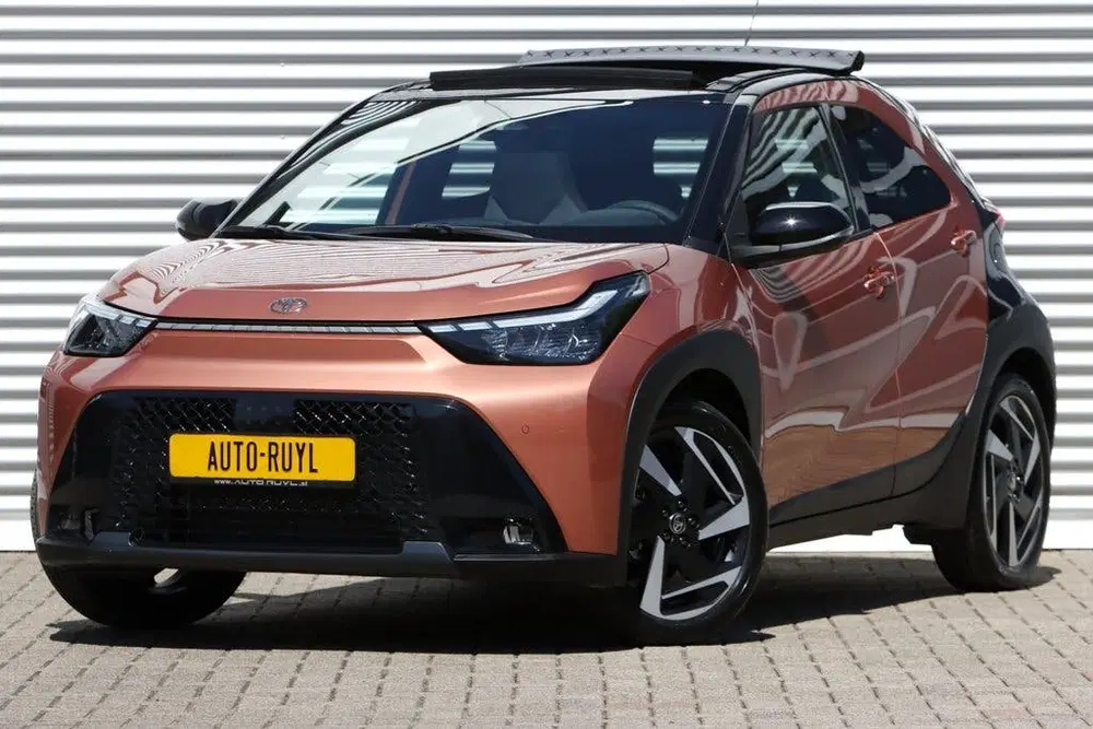 Toyota Aygo X Hybrid 115 Lounge Vouwdak uit 2025
