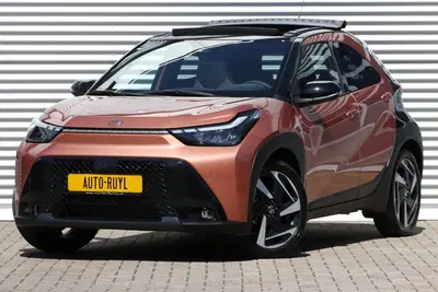 Toyota Aygo X Hybrid 115 Lounge Vouwdak uit 2025