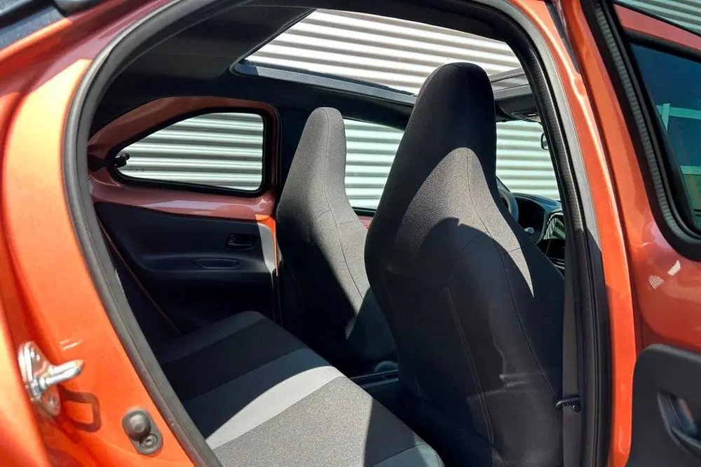 Toyota Aygo X Hybrid 115 Lounge Vouwdak uit 2025, foto 18