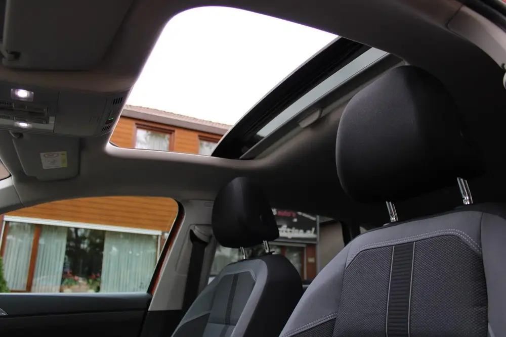 Volkswagen Polo 1.0 TSI Highline Business R line Panorama da uit 2020, foto 13
