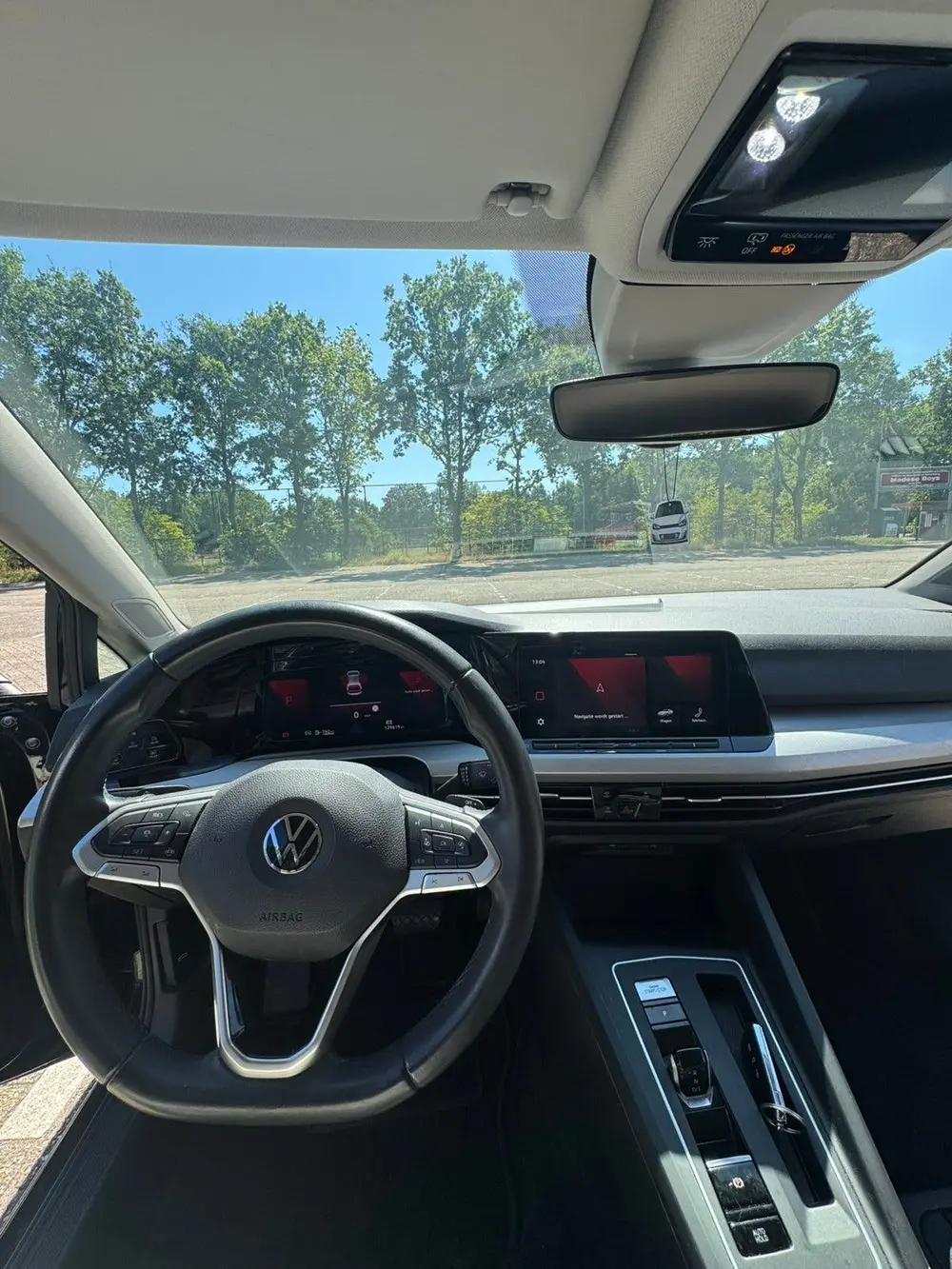 Volkswagen Golf 1.0 Etsi 110pk 7-DSG 2021 Zwart uit 2021, foto 10
