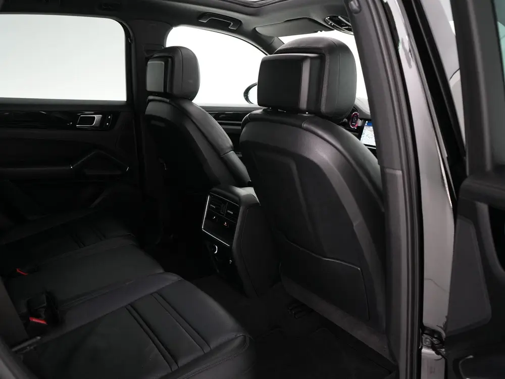 Porsche Cayenne 2.9 440pk |pano|sport chrono|stoelverwarmi uit 2019, foto 17