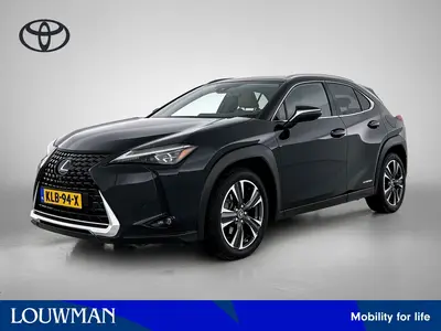 Lexus UX 250h Executive Line + President Pack | Mark Levinso uit 2020